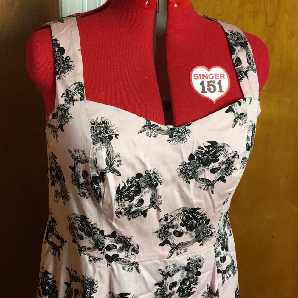 Spooky pink Skull dress 1x 16 torrid